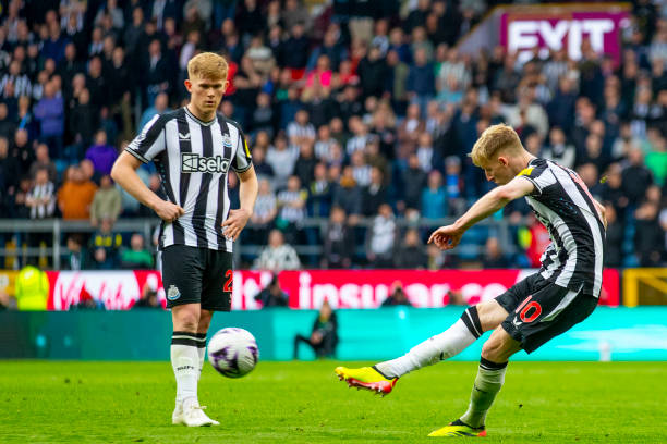 若塔凭借其 若塔凭借其