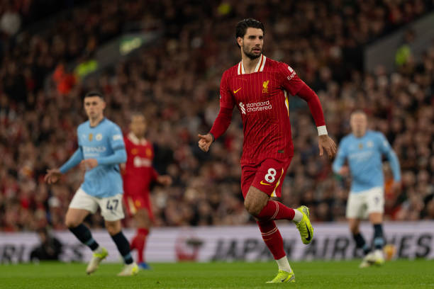 一名年轻有 一名年轻有